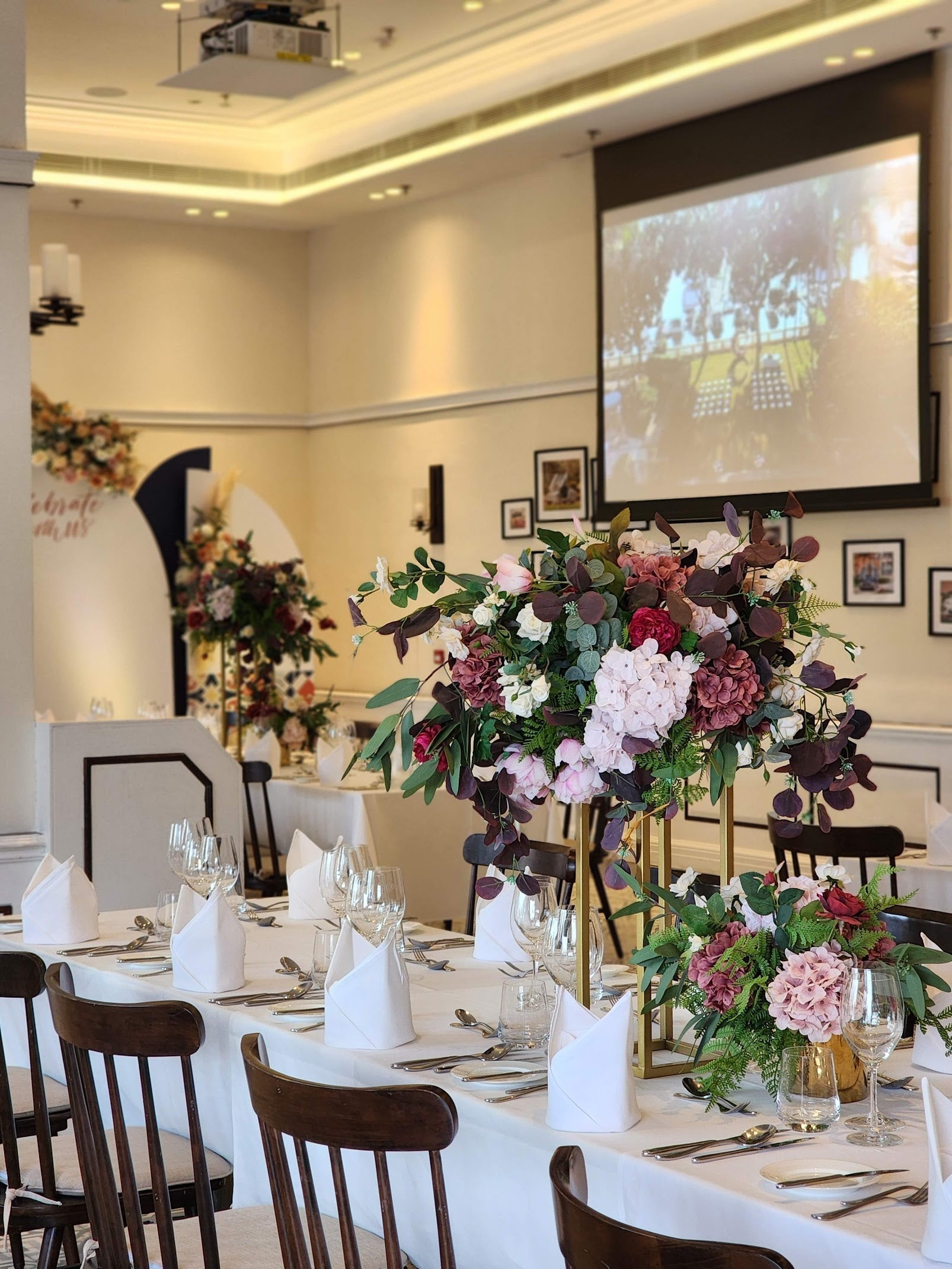 黃金海岸鄉村俱樂部遊艇會戶外證婚草坪花藝佈置 Gold Coast Yacht Club Outdoor Wedding Lawn Floral Decoration