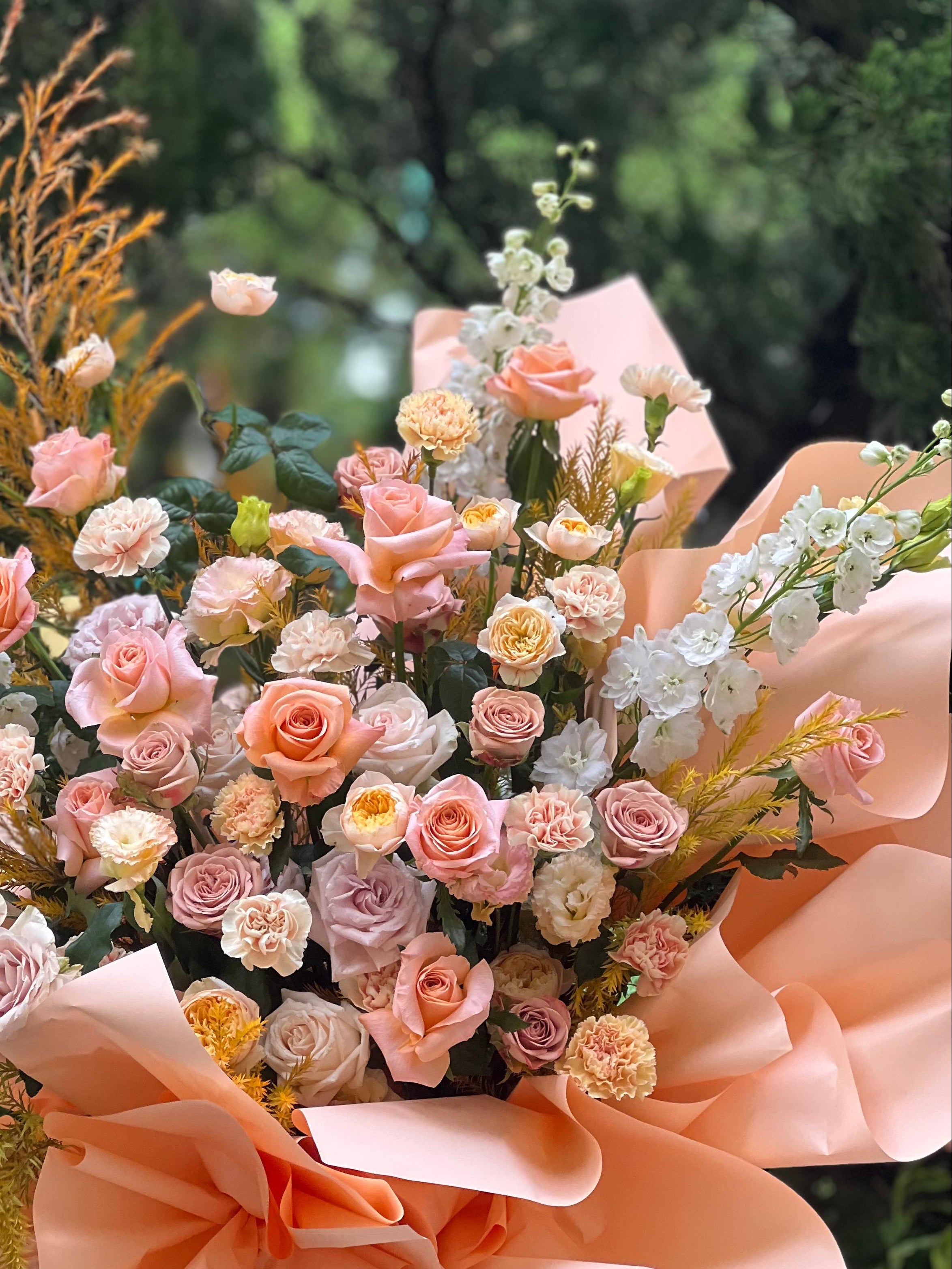 Della Rosette - 珊瑚蜜桃色系開張花籃