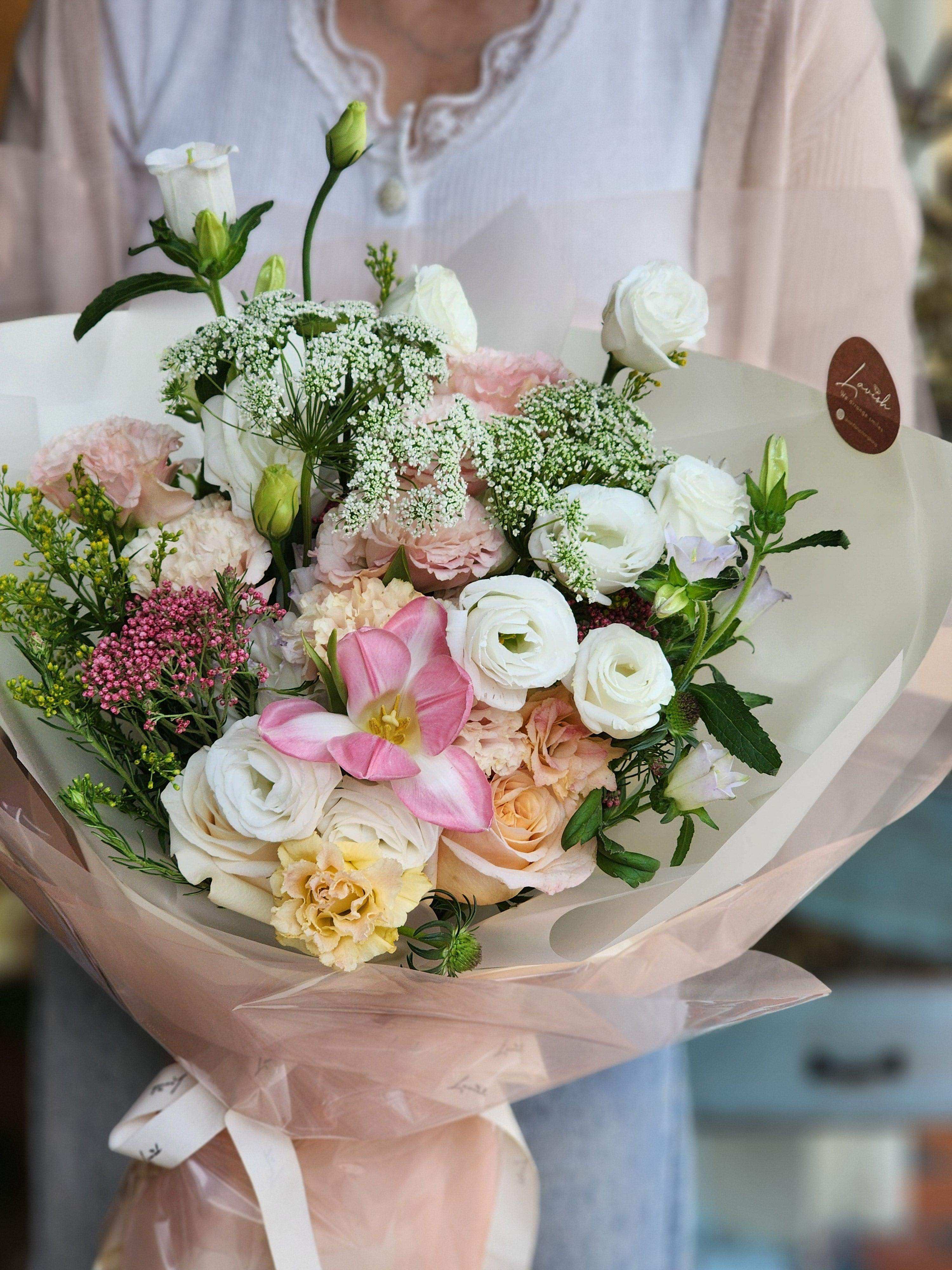 即日送花 香港花店 康乃馨 網上花店 Lavish Florist 全港送花 情人節
