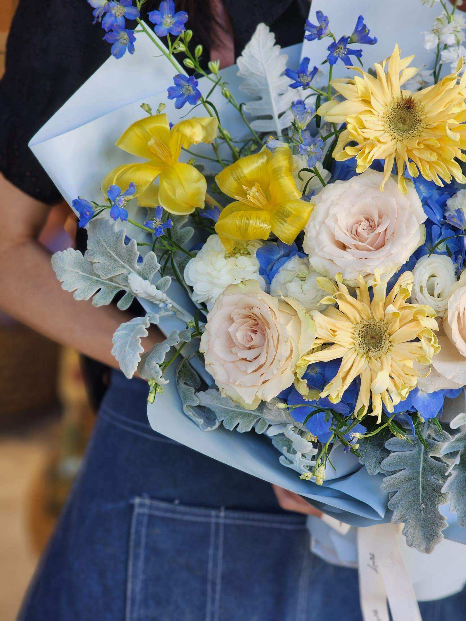 Constance - Tulip Bouquet - Lavish Florist