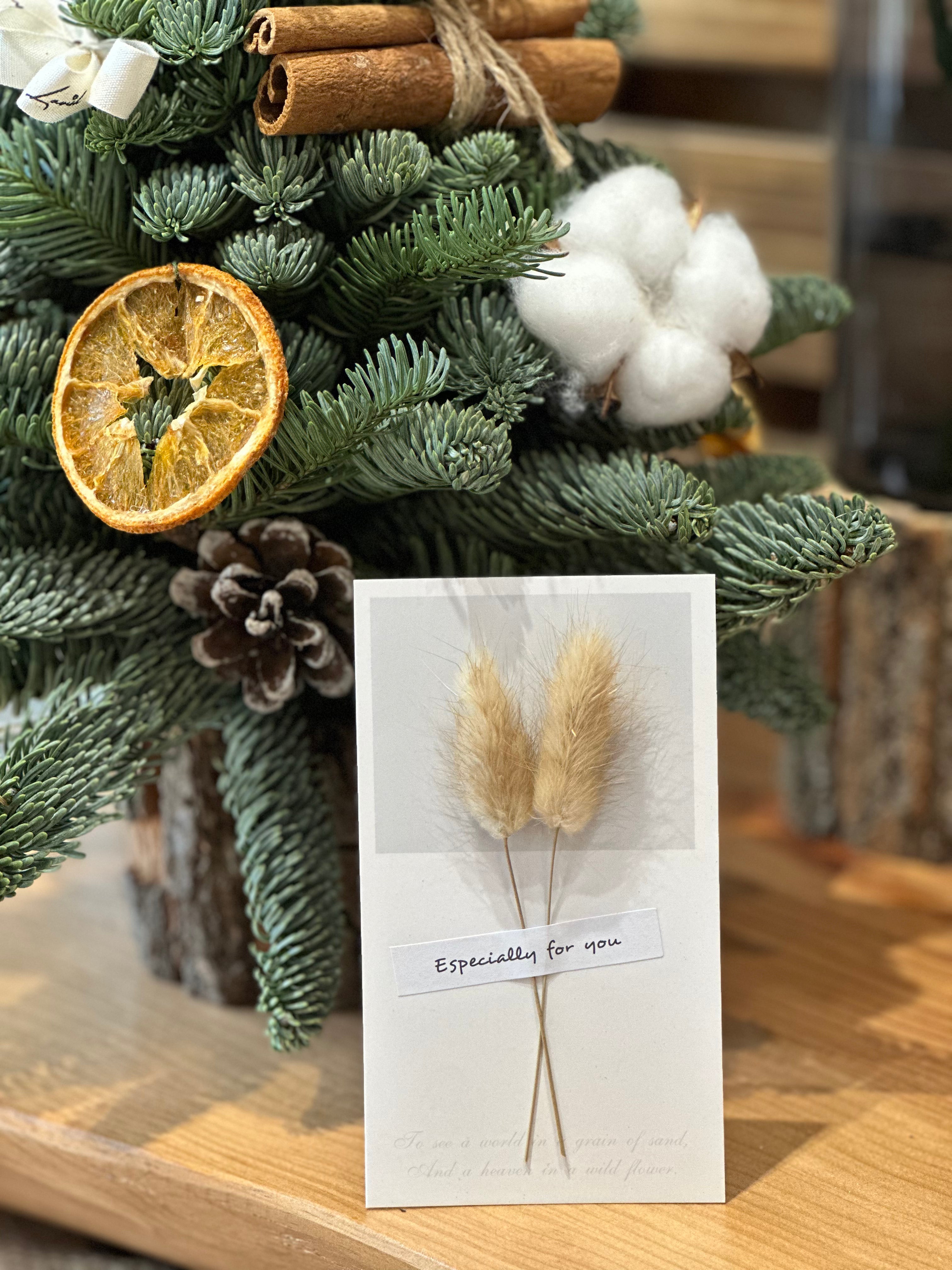 Dry flower greeting card - Lavish Florist