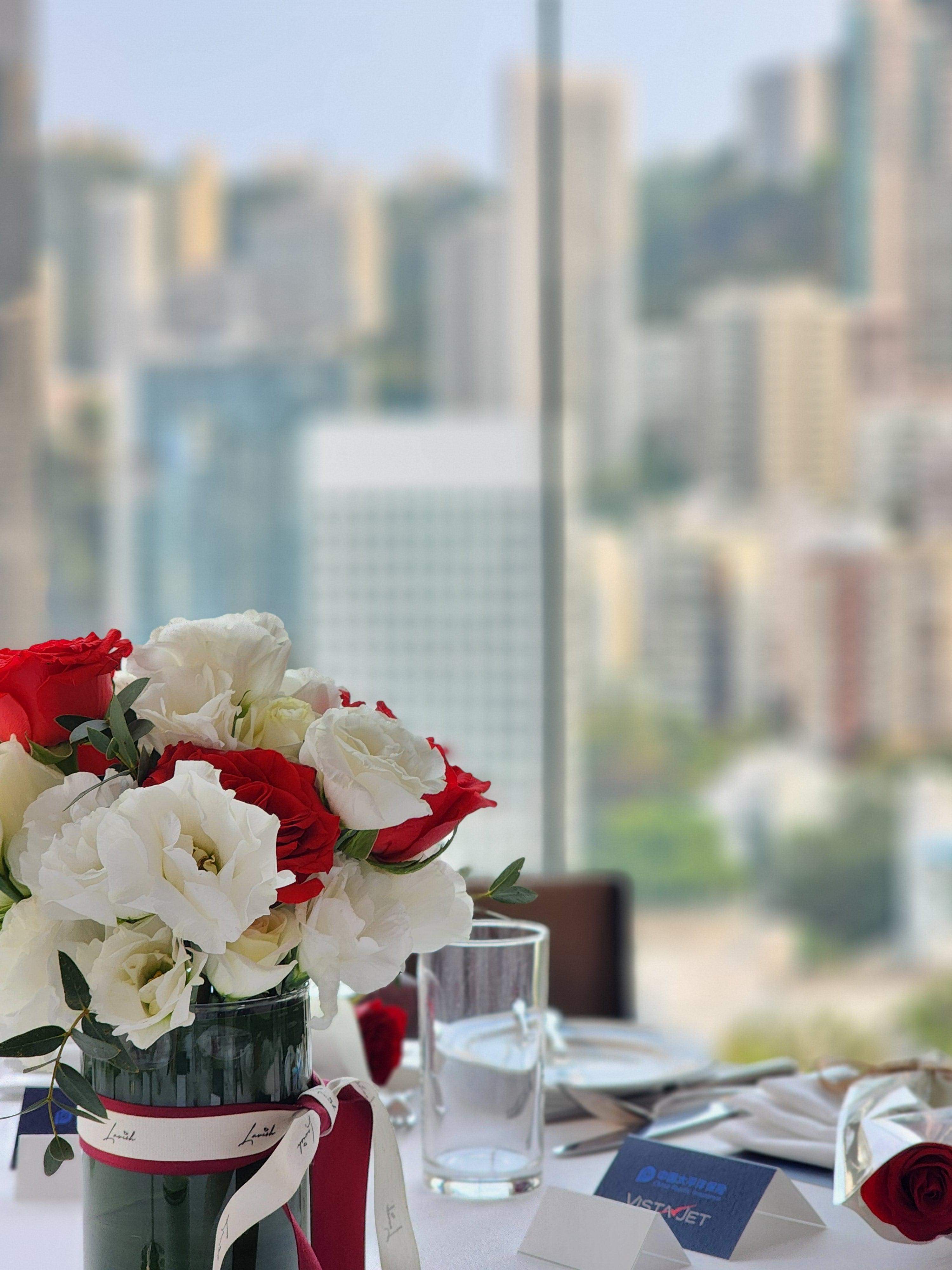 Head Table Fresh Flower Centerpiece - Lavish Florist