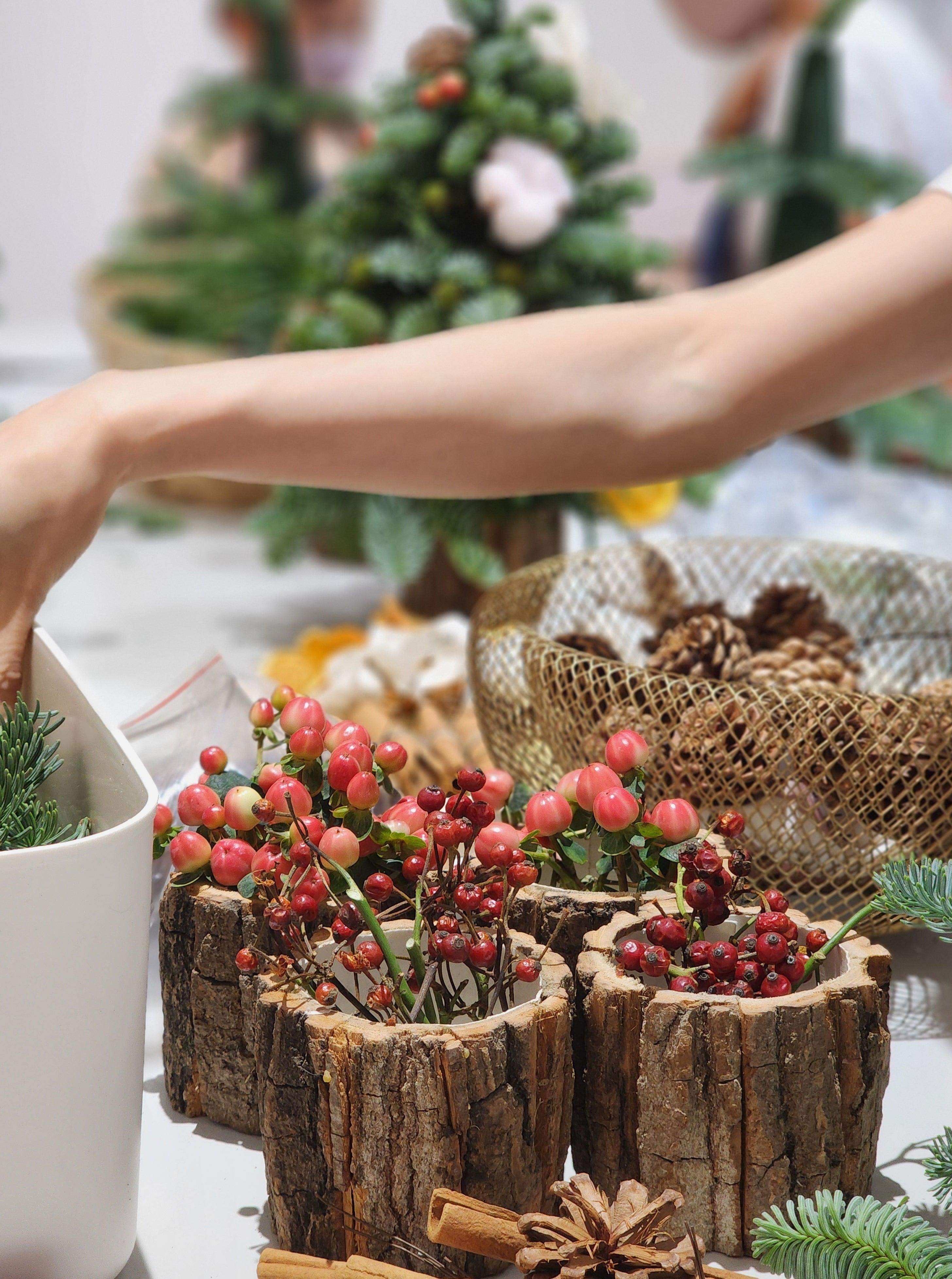 KIDDIE Christmas Wreath WORKSHOP - Lavish Florist