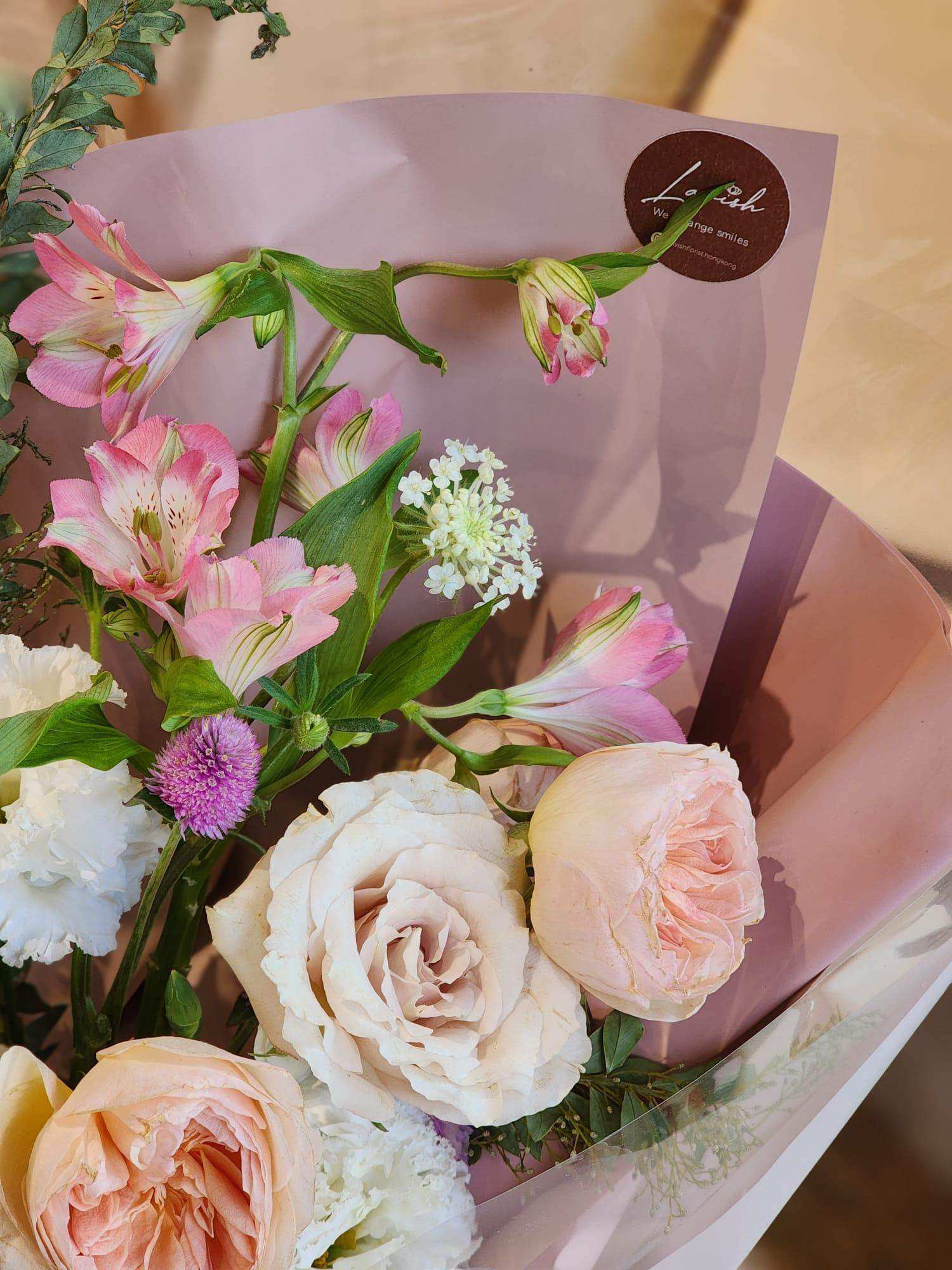 Milky - Rose Bouquet - Lavish Florist