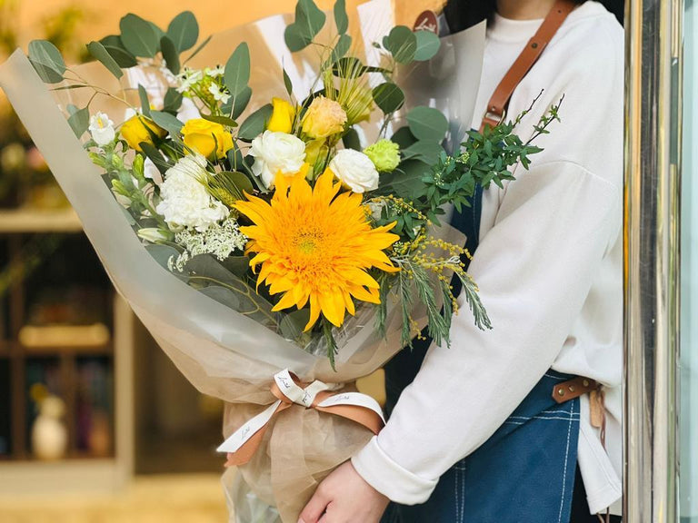 Oriana - Sunflower Bouquet - Lavish Florist