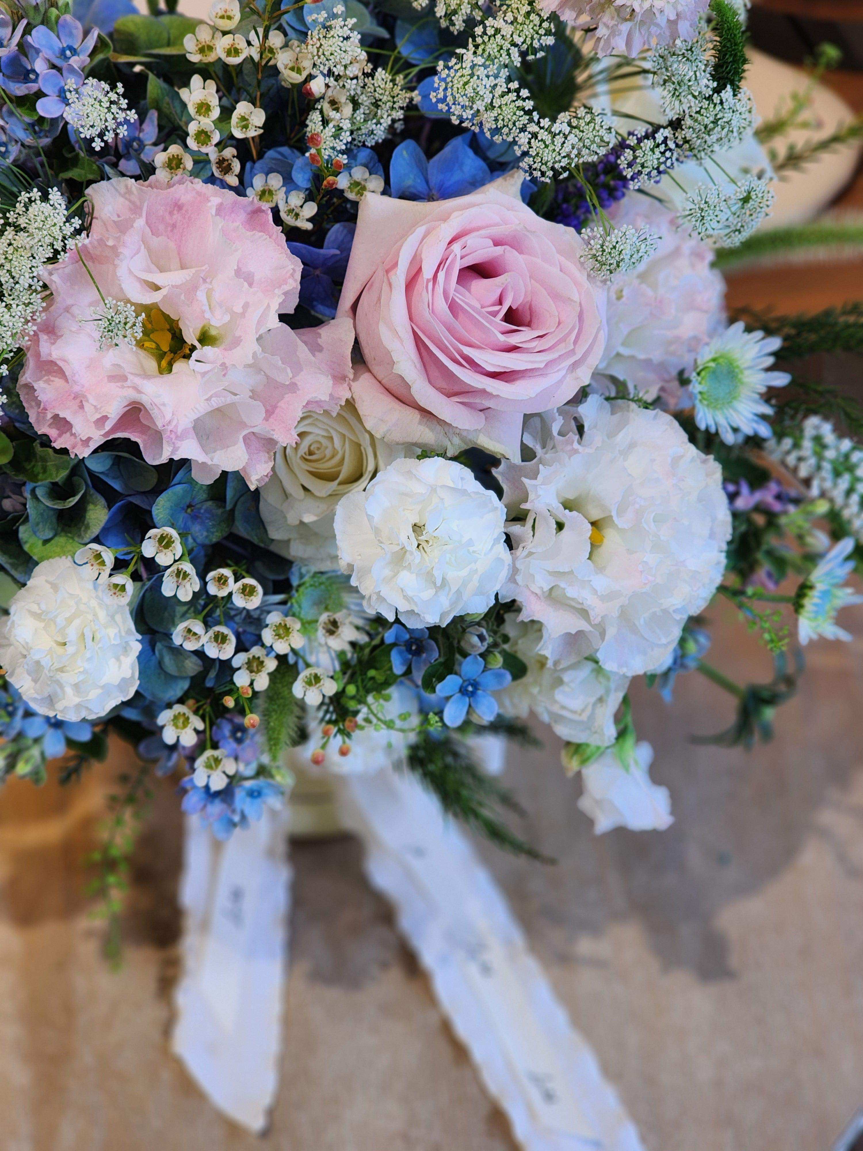 Stephy - Flower Box - Lavish Florist