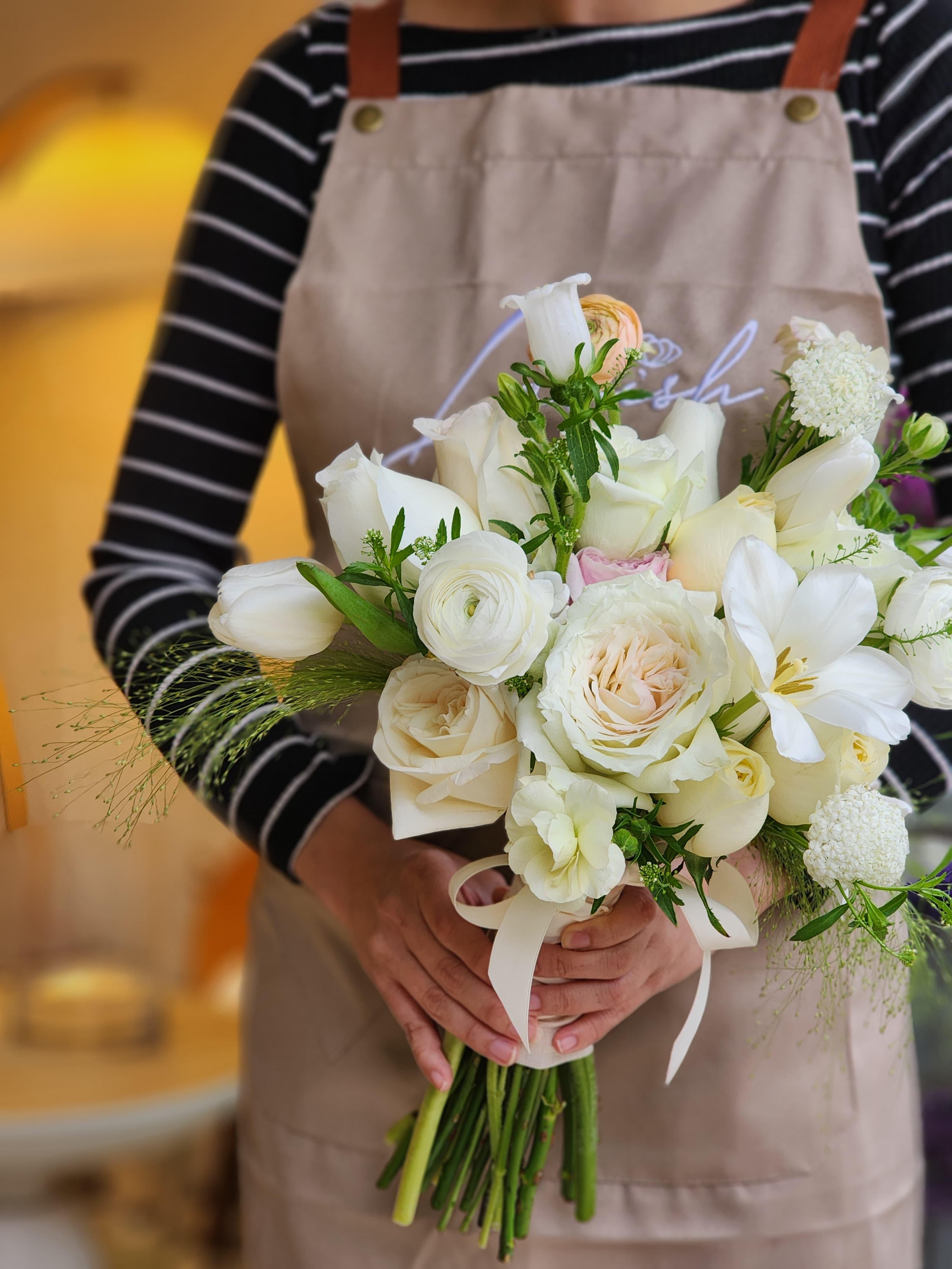 Bridal Bouquet  Lavish Florist 新娘手棒花 花球 新娘花球 手棒花 結婚花