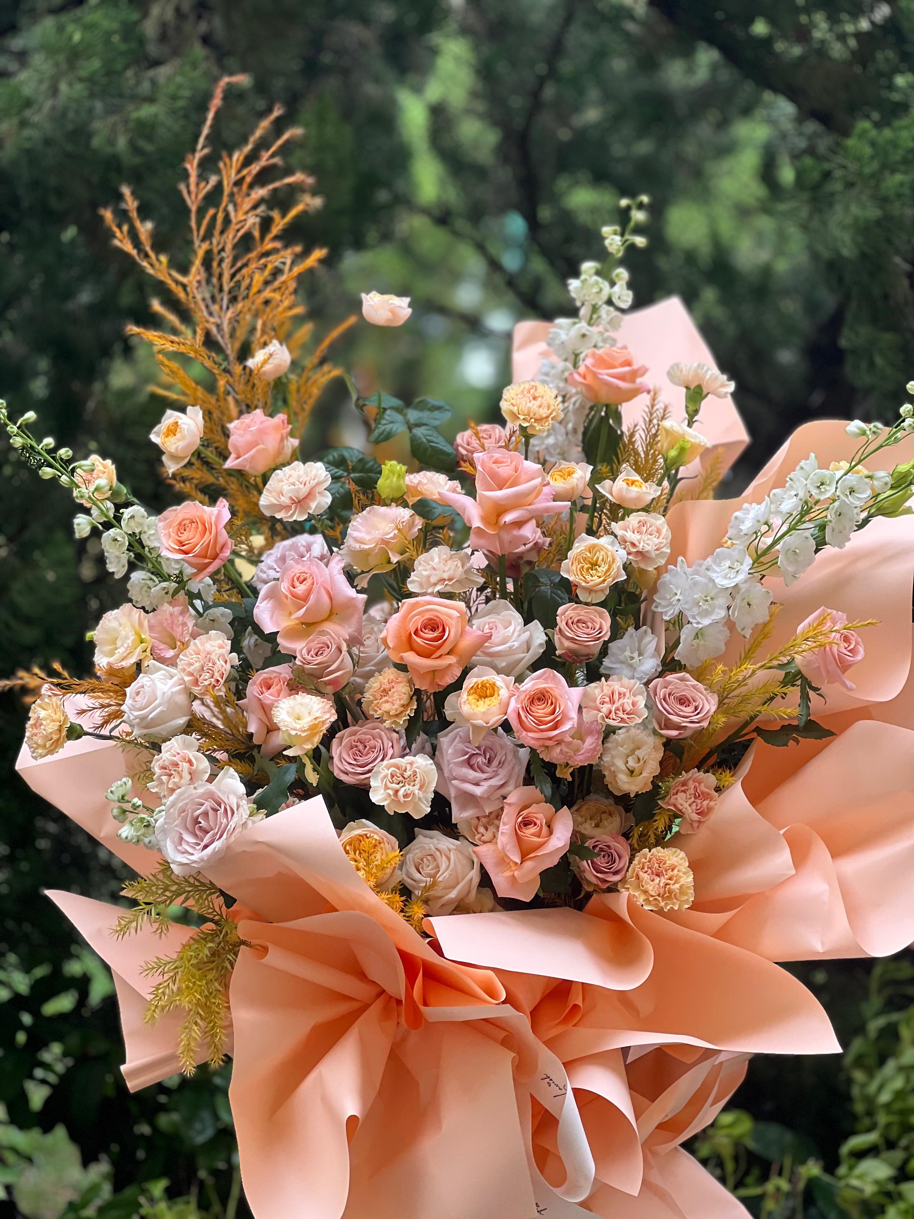 Della Rosette - 珊瑚蜜桃色系開張花籃