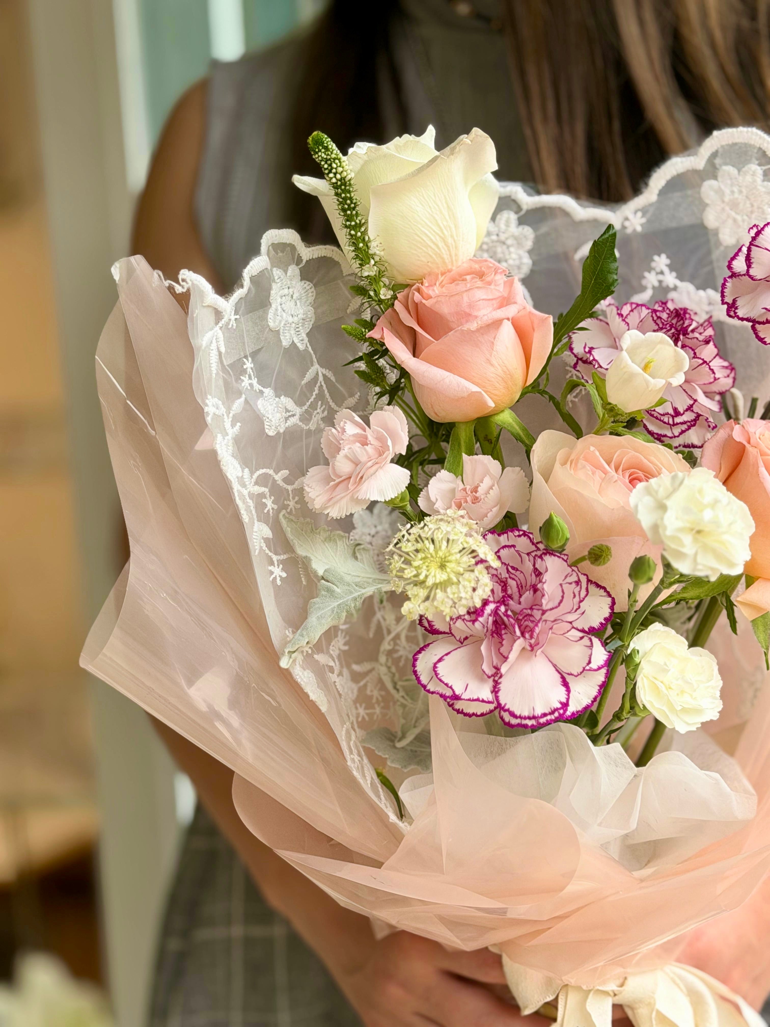 母親節限量版蕾絲傾心粉嫩透亮手工花束  