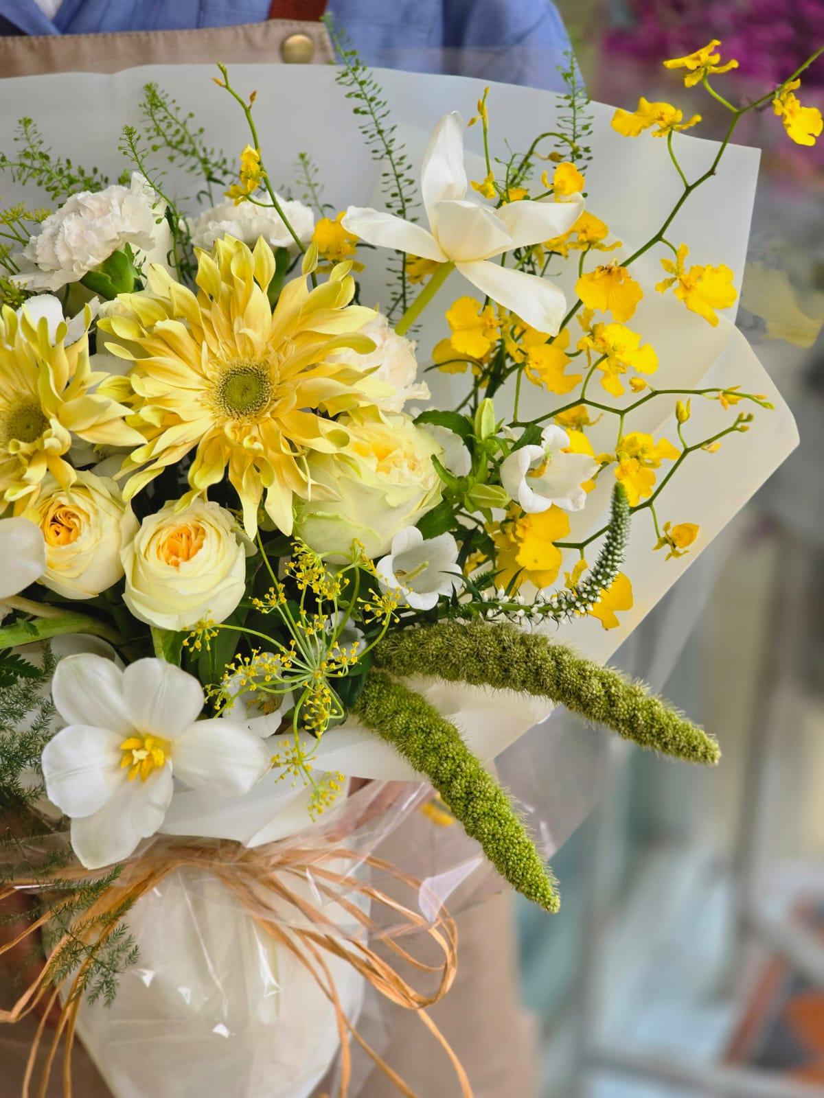 Oriana - Sunflower Bouquet