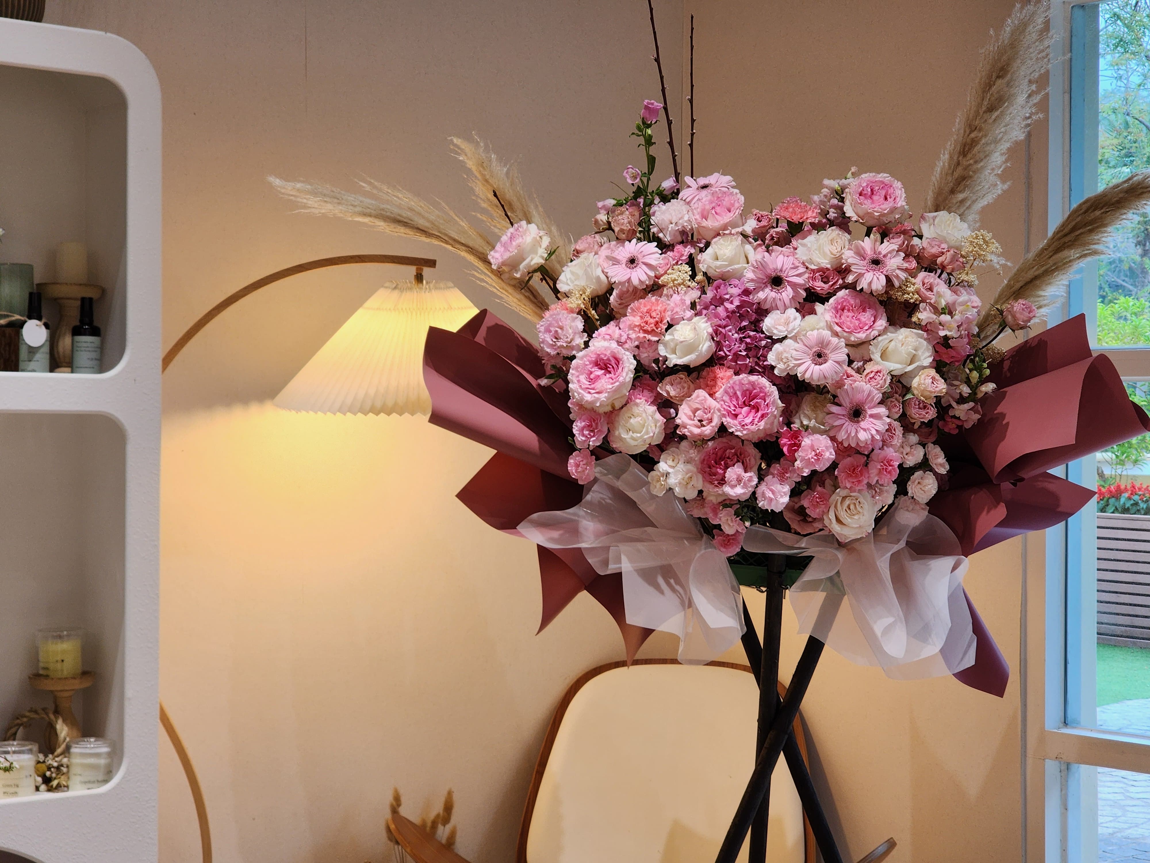 網上花店 花束 香港花店 開張花籃 特色花束 Lavish Florist 情人節 即日送花 Bouquet Hong Kong Flower Shop online flower shop 